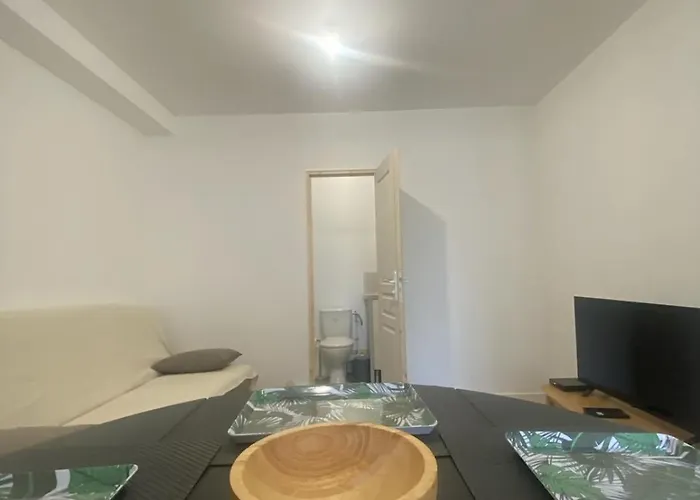 Cosy Et Equipe דירה